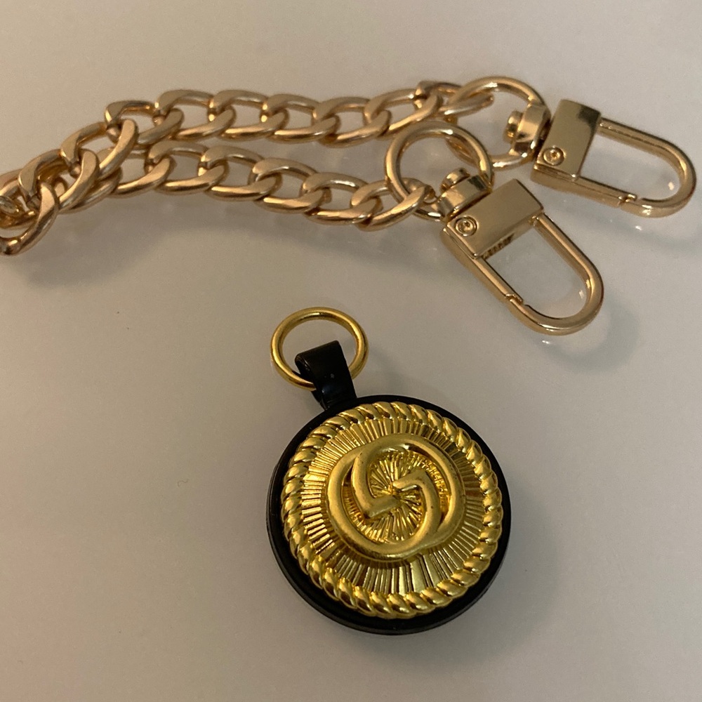 Gucci Button Charm Upcycled - Picture 5 of 8